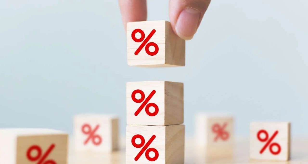 Taxas de DIs disparam pelo 6º dia consecutivo com reprecificação da Selic