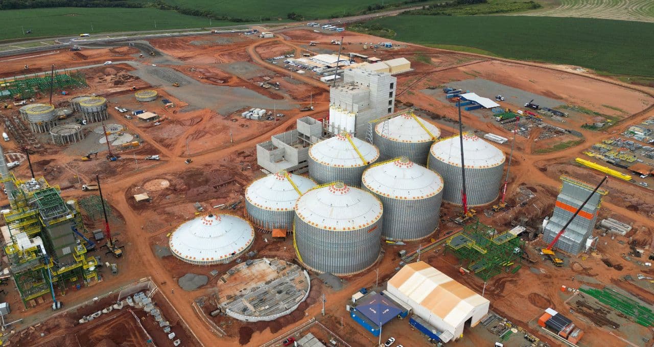Etanol começa a ganhar força como combustível marítimo