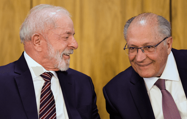 Lula viaja para a França para Cúpula do G7 e Alckmin assume Presidência