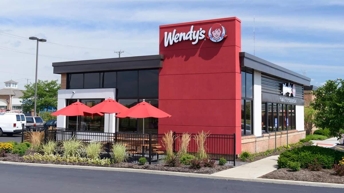Meme no Reddit impulsiona alta de 37% nas ações da Wendy’s nos EUA