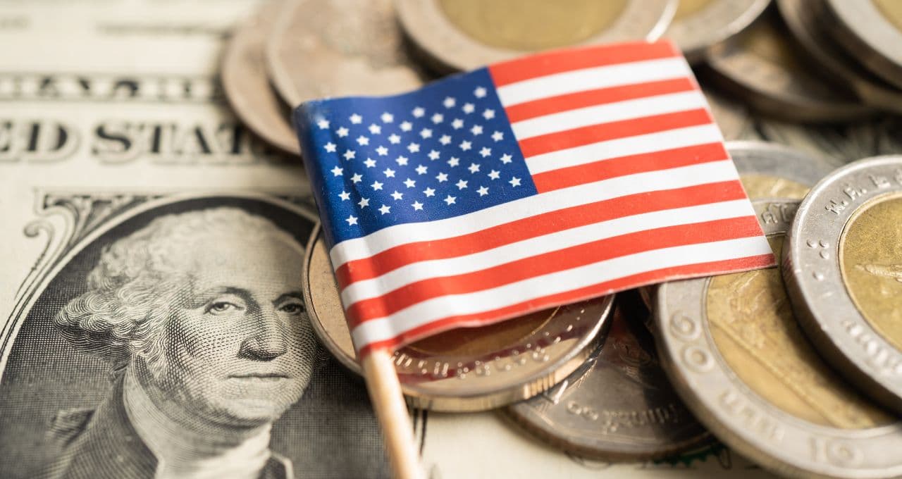 Wall Street sobe com payroll abaixo do esperado; Dow Jones mira novo recorde
