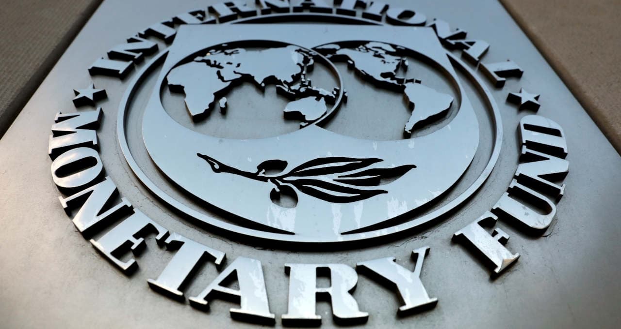 FMI melhora projeções para economia do Brasil em 2026 e 2027, mas vê desaceleração para ano que vem