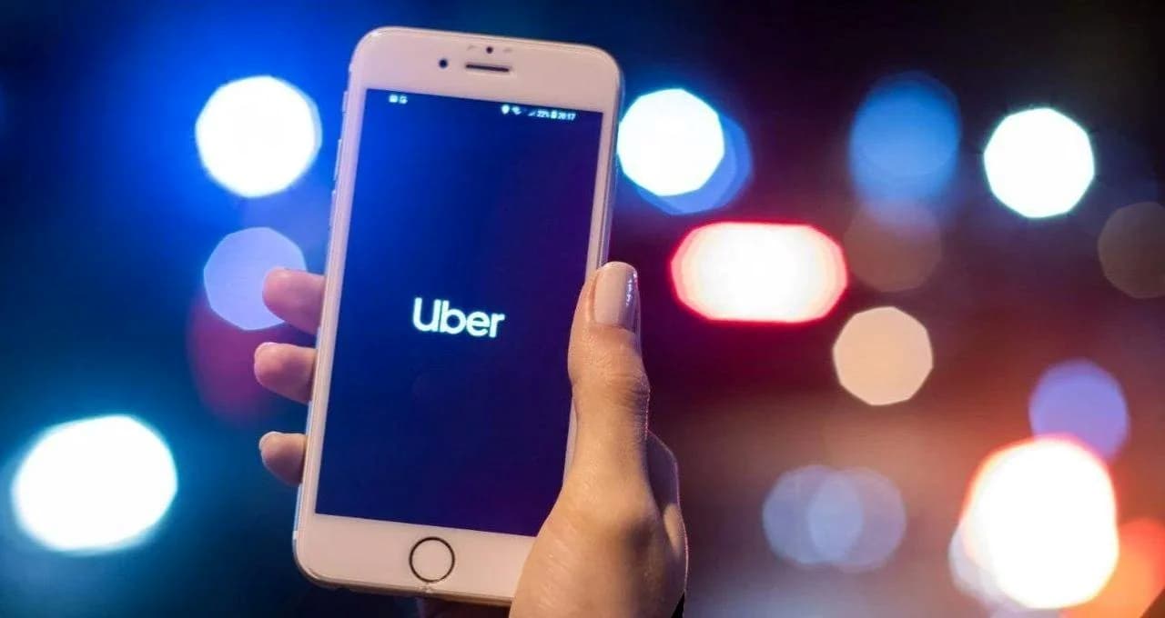 Justiça determina que Prefeitura de SP autorize Uber a oferecer serviço de mototáxi na cidade