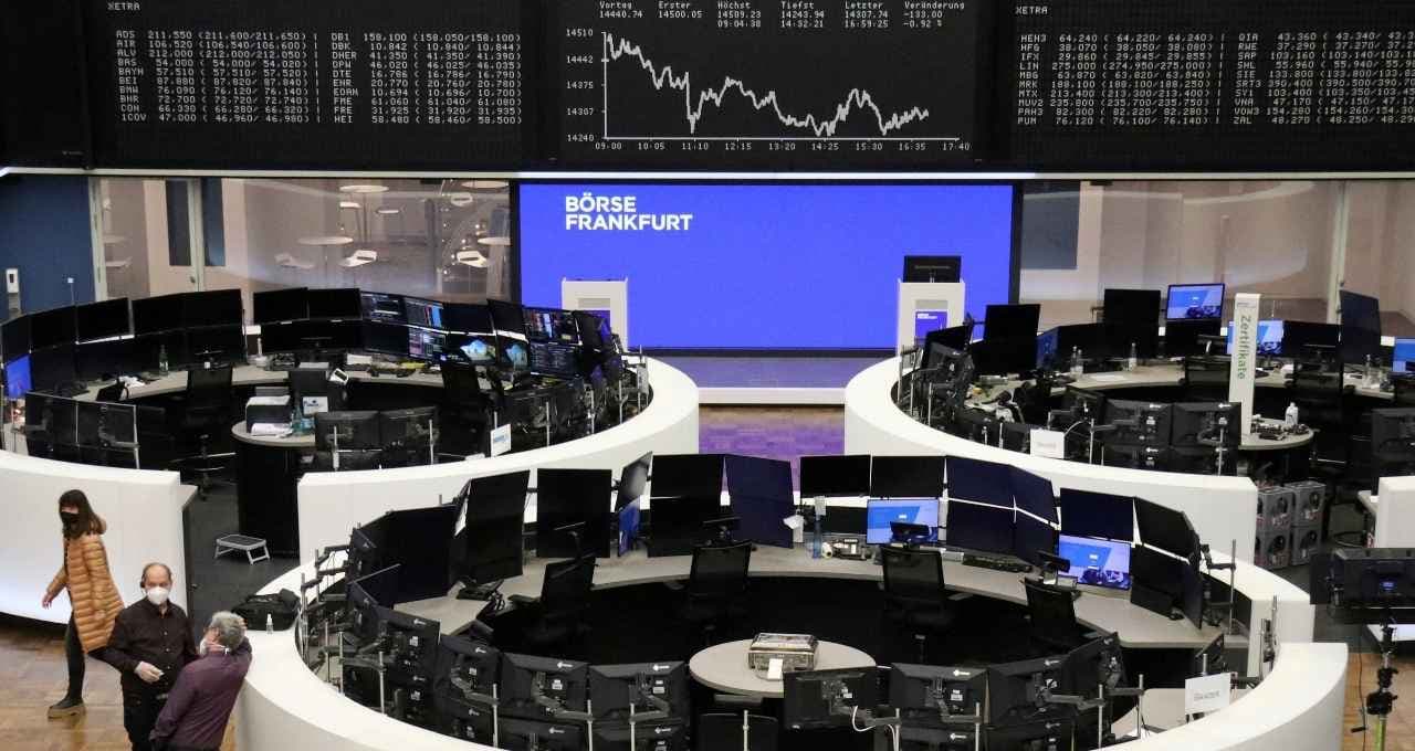 Bolsas da Europa fecham mistas com Oriente Médio e balanços