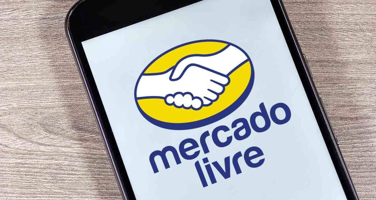 Receita recorde salva trimestre do Mercado Livre (MELI), enquanto lucro segue em queda; ação cai