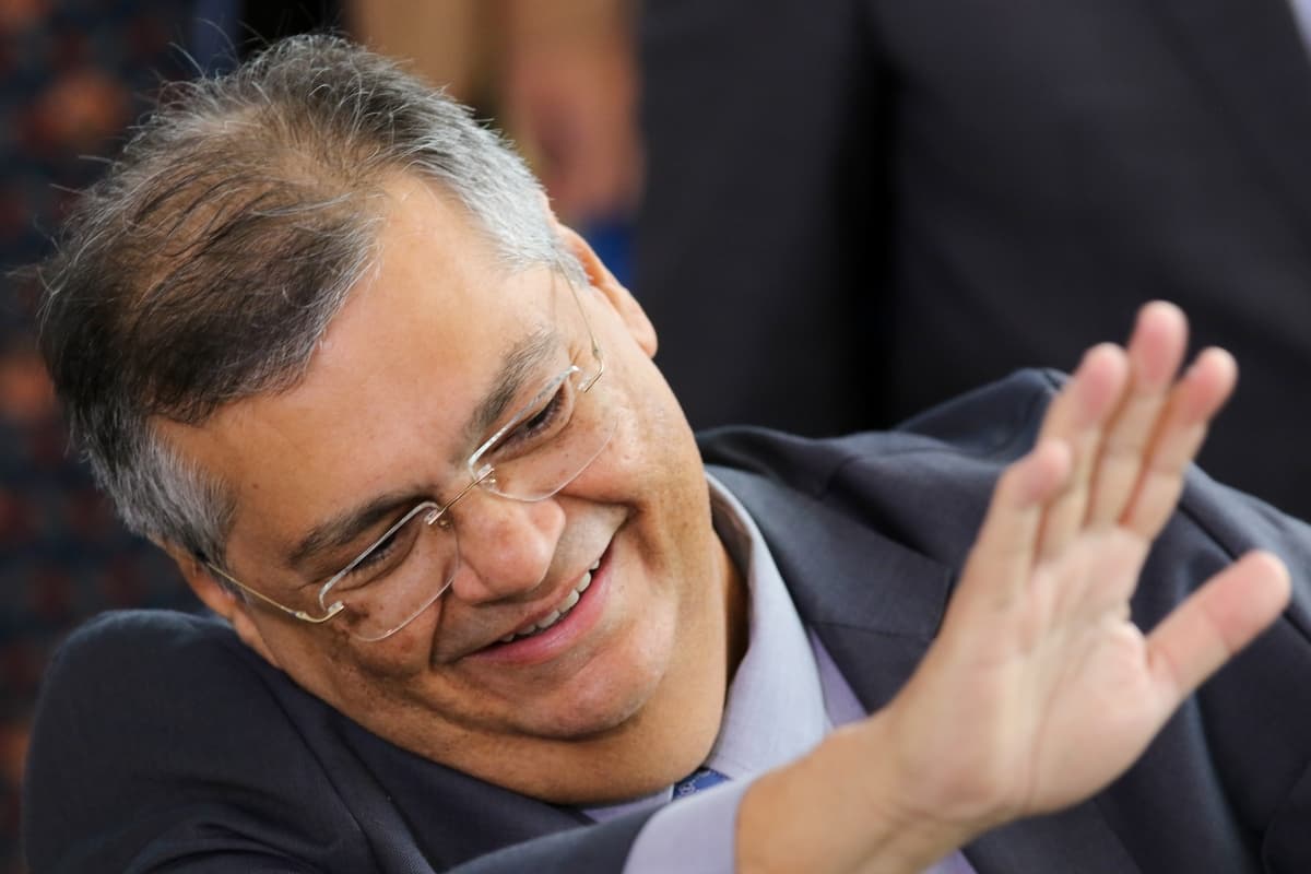 Partidos têm até quarta para explicar a Dino atuação de dirigentes na distribuição de emendas