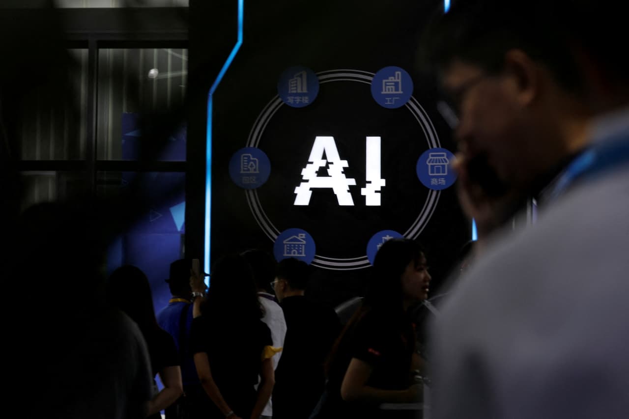 Petróleo e inteligência artificial derrubam mercados antes da ata do Fed; Ibovespa em dólar cai nesta quarta-feira (19)
