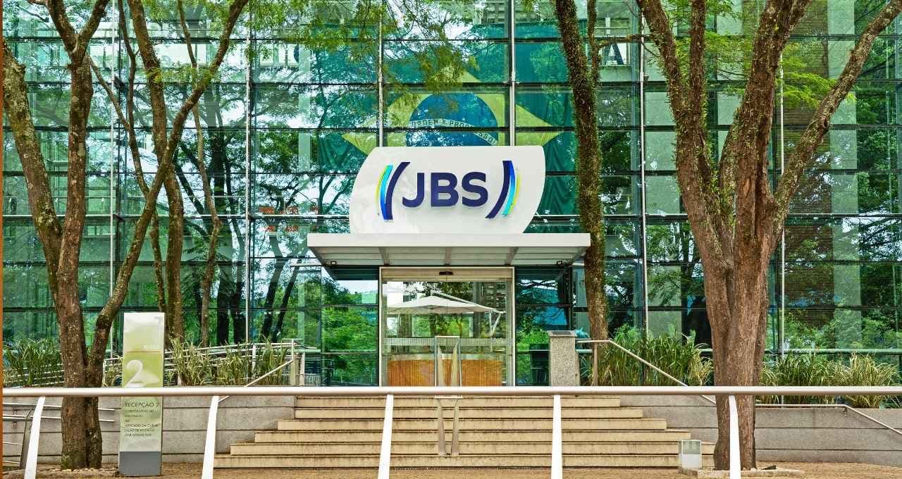 JBS (JBSS32) mira controle total da Pilgrim’s Pride e sobe em NY; o que dizem Safra e BofA