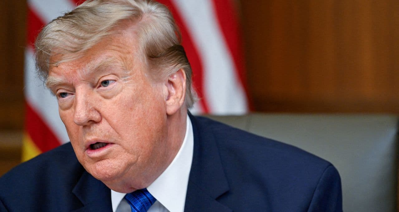 Trump diz que se Fed não reduzir juros, deixará de fazer negócios com alguns países