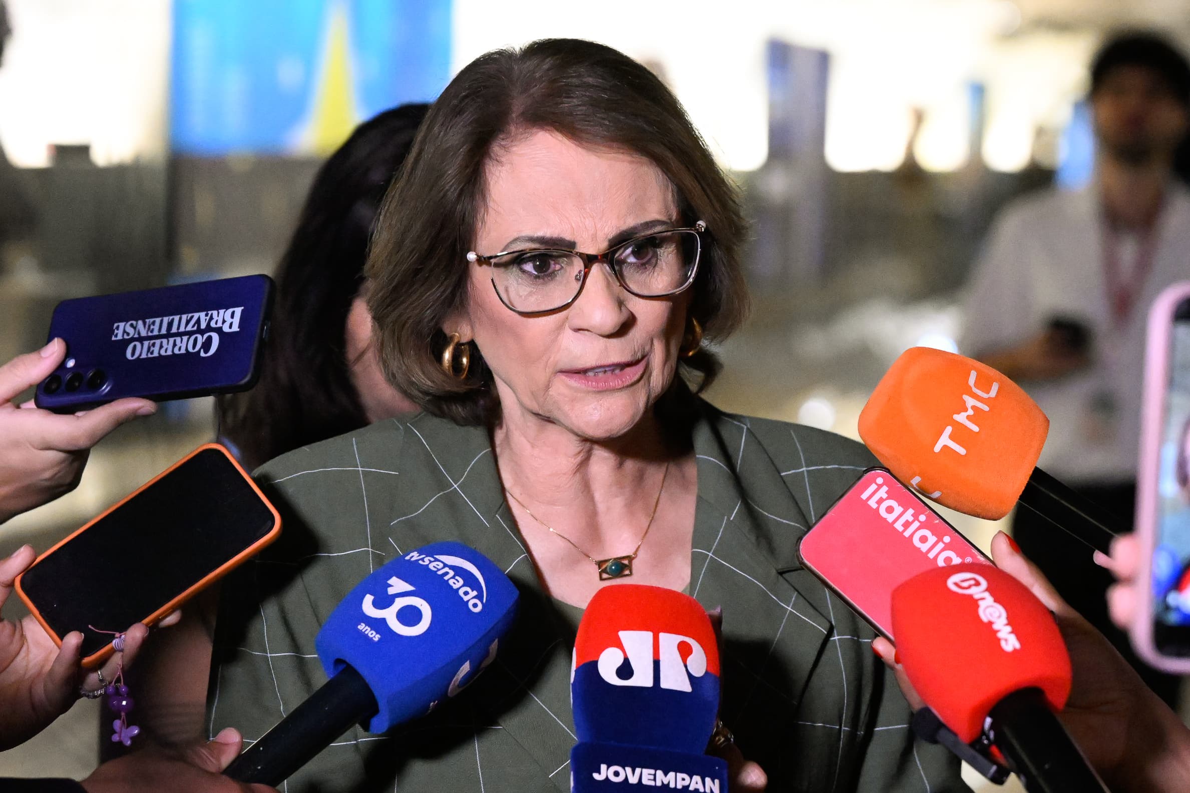 Senadores bolsonaristas criticam adiamento de julgamento e tentam descolar Moraes de Mendonça