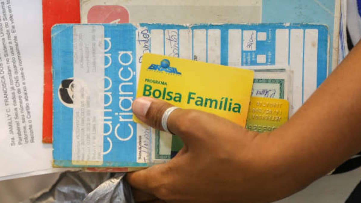 Há 17 dias, governo descartava reajuste no Bolsa Família no Orçamento de 2027
