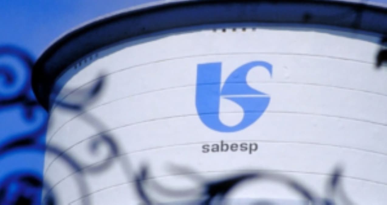 Sabesp (SBSP3) é multada em R$ 29,9 milhões por falhas em estações de esgoto e por descumprir prazos de obras