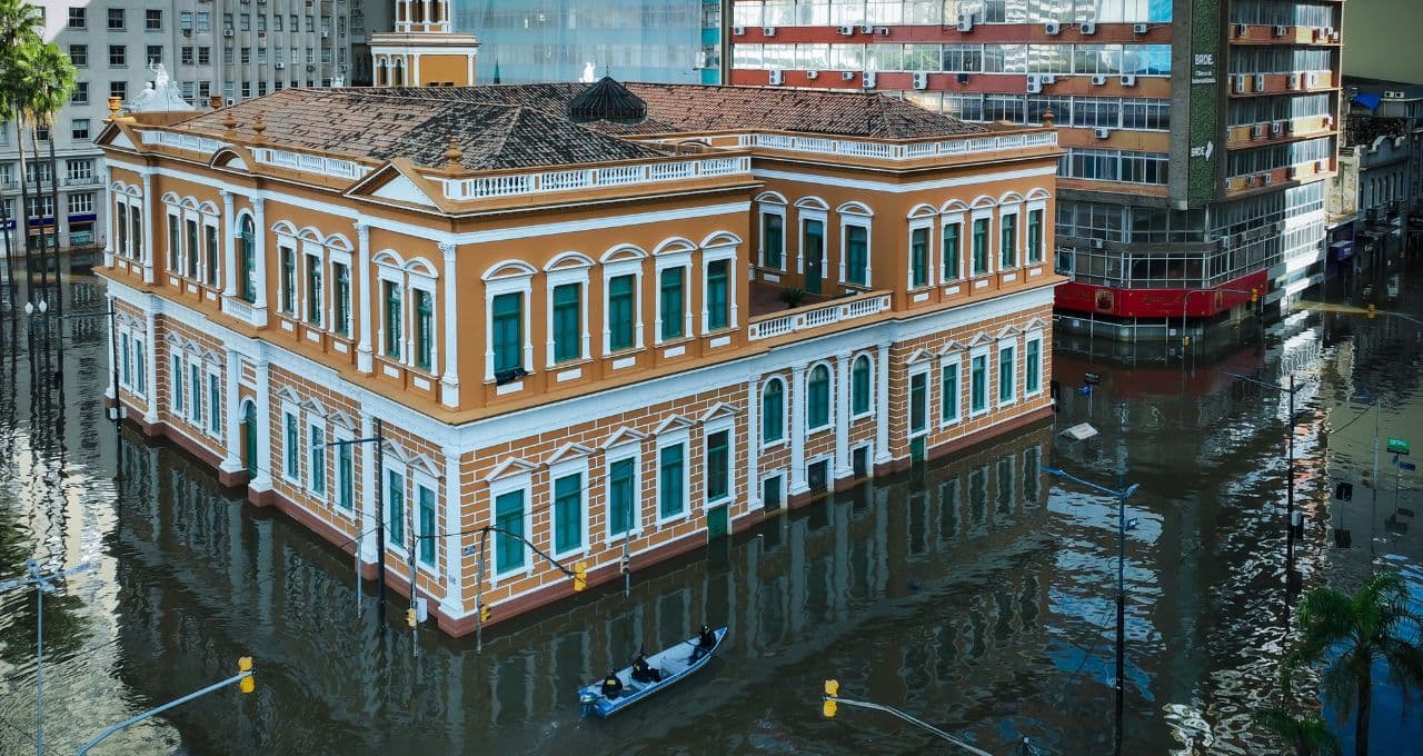 RS lança dois fundos com aporte total de R$ 402 milhões para financiar empresas e ampliar seguros contra desastres climáticos
