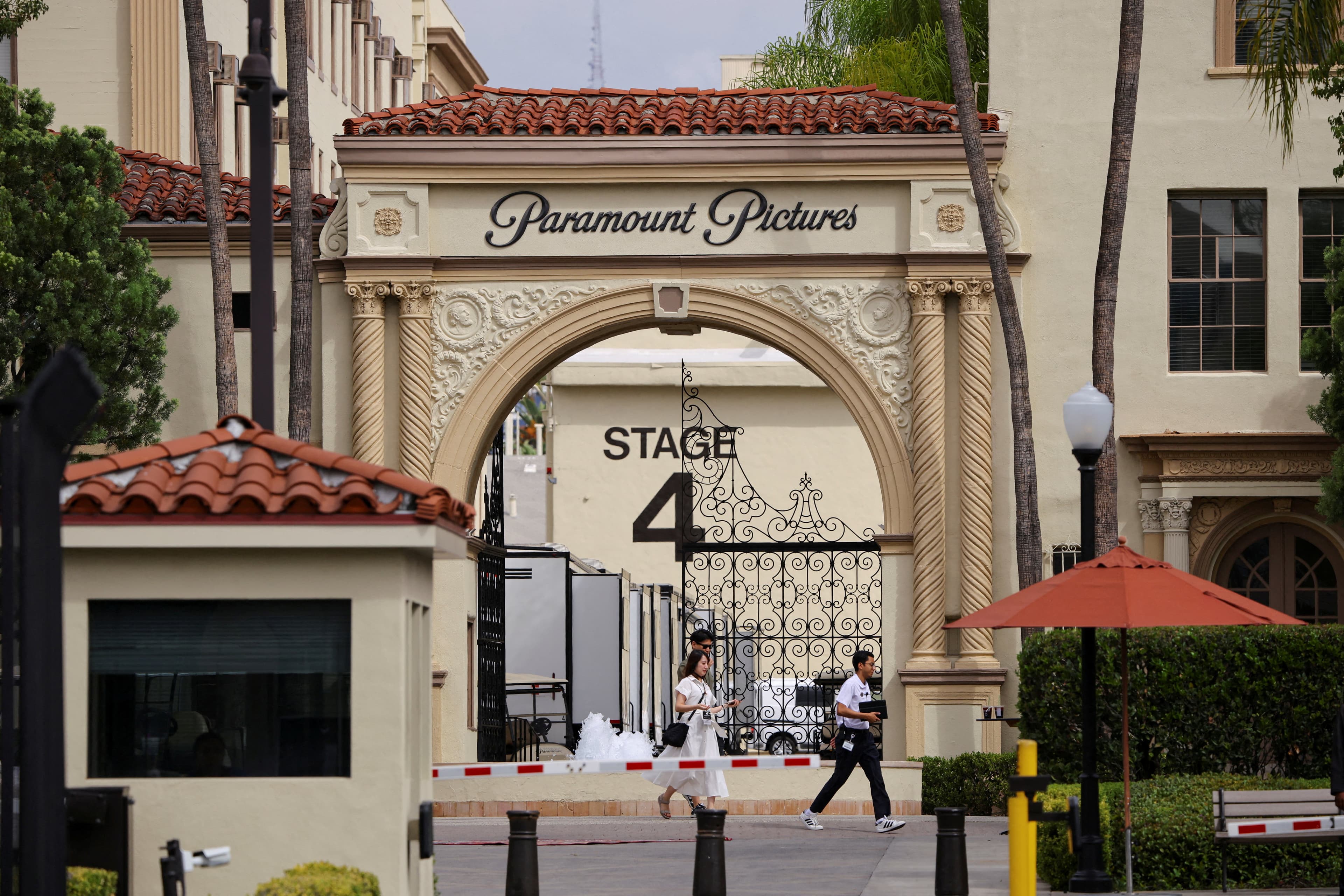 Paramount recebe aprovação judicial para acordo com Warner Bros e nomeia Kreiz, da Mattel, como co-CEO