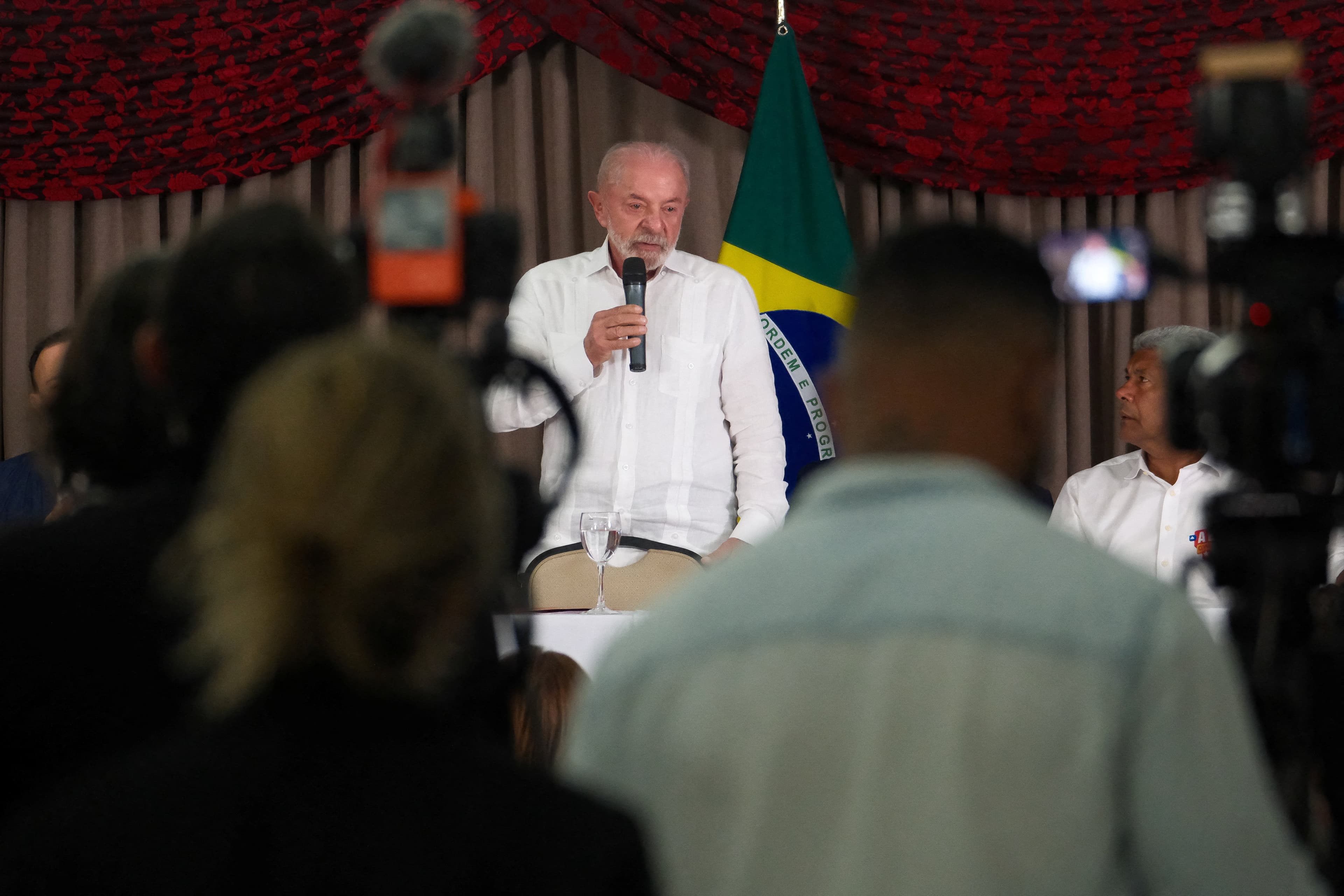 PCB e PSTU farão ‘apoio crítico’ a Lula e ao PT no segundo turno