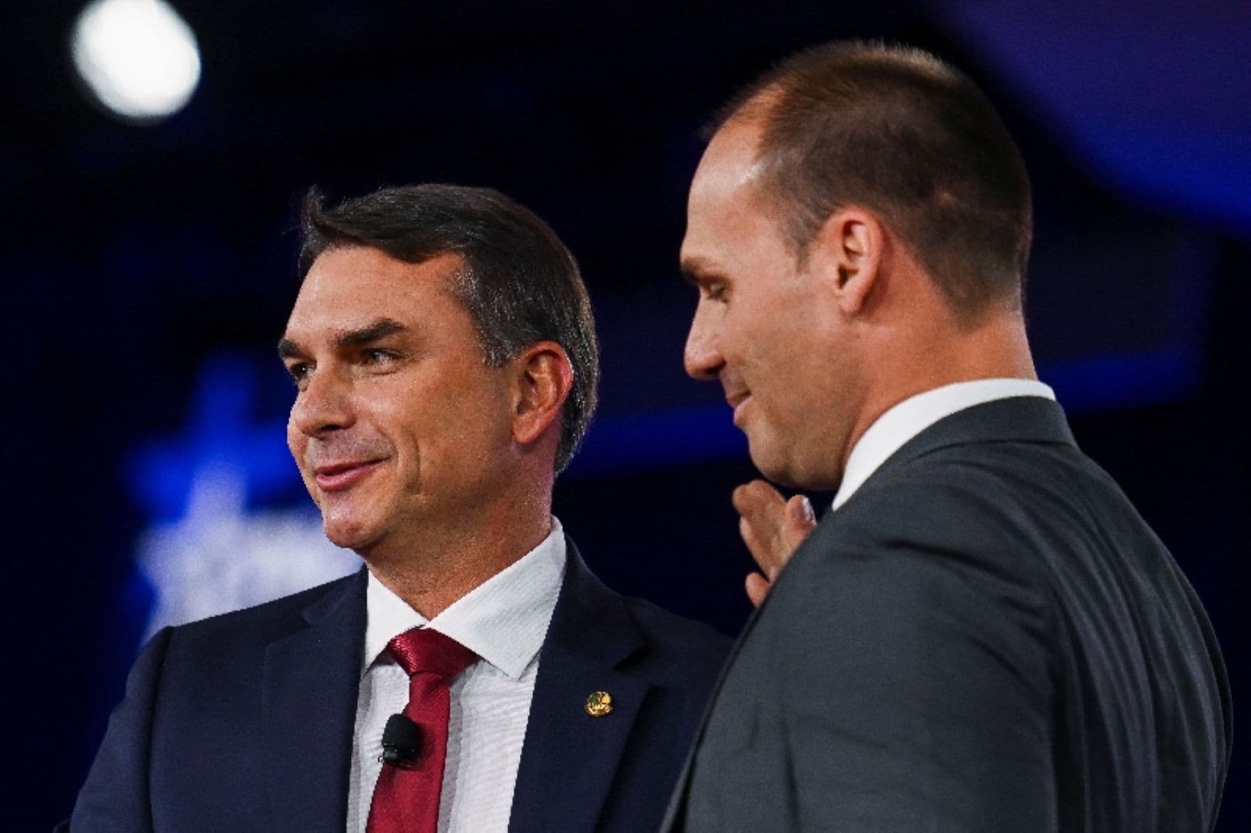 Flávio diz que Moraes tenta criar factoide em meio à eleição com ordem de prisão de irmão: “vai dar em nada”