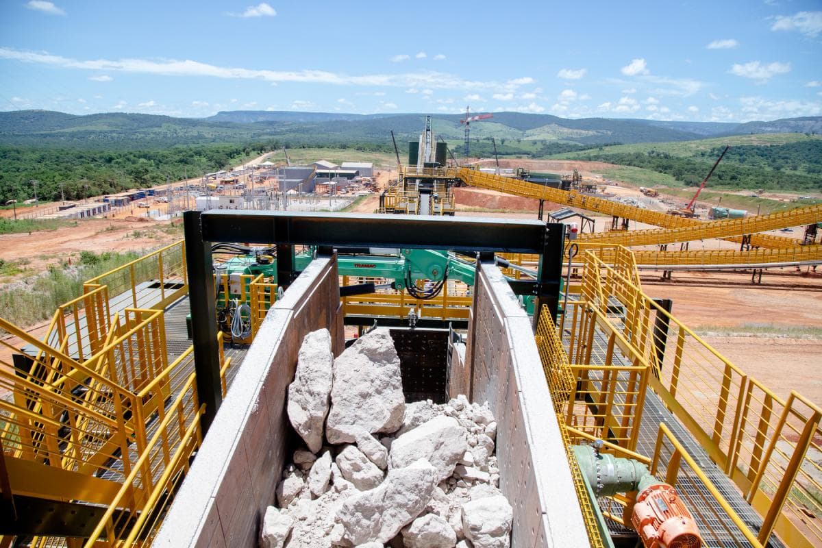Minerais críticos e estratégicos empregam 129 mil pessoas no Brasil; novo portal mostra perfil do setor