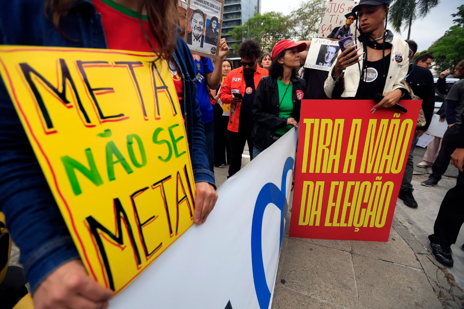 Ato em São Paulo cobra neutralidade da Meta nas eleições