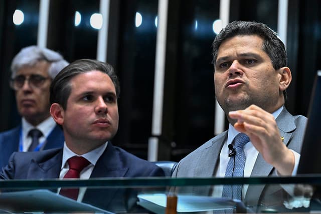 Lula diz a Motta e Alcolumbre que PT vai apoiar recondução dos dois e acerta pauta no Congresso