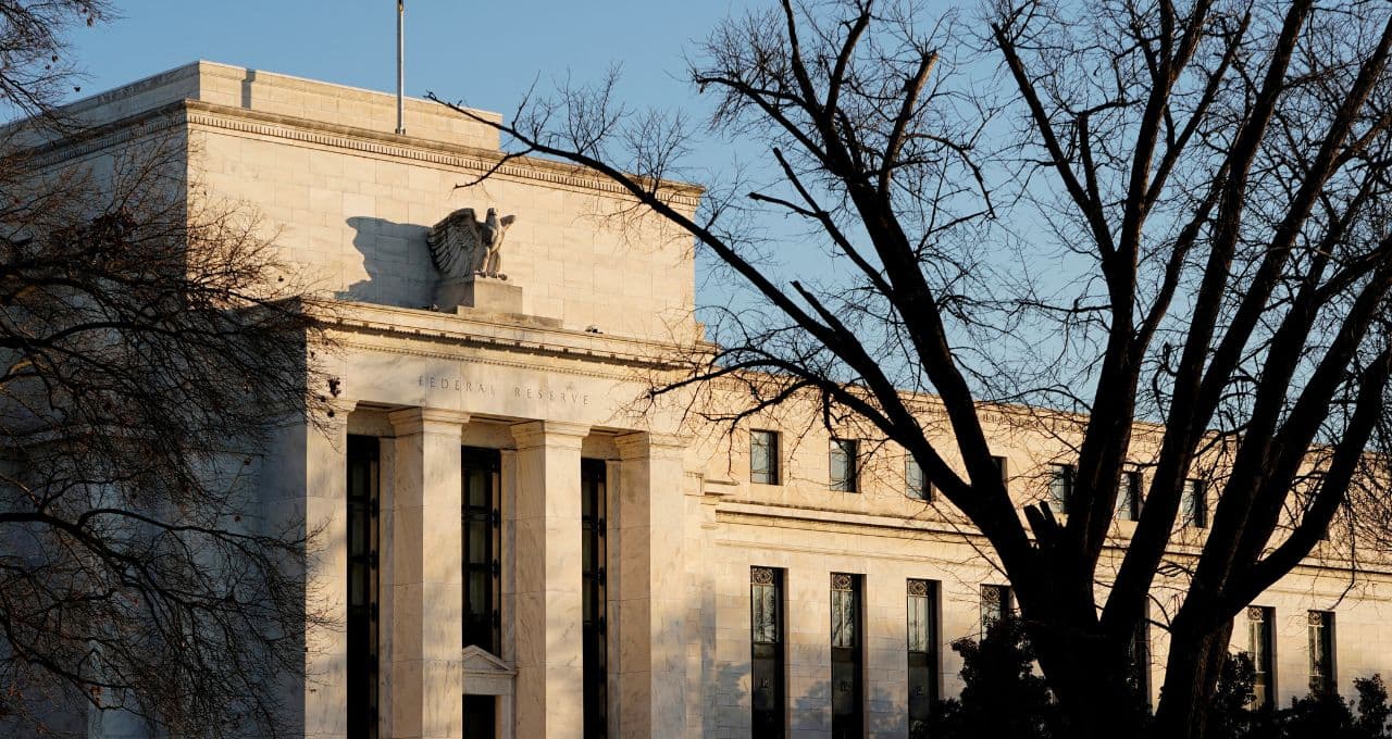 Fed deve pausar ciclo de alta? Veja o que esperar da decisão de juros nos EUA