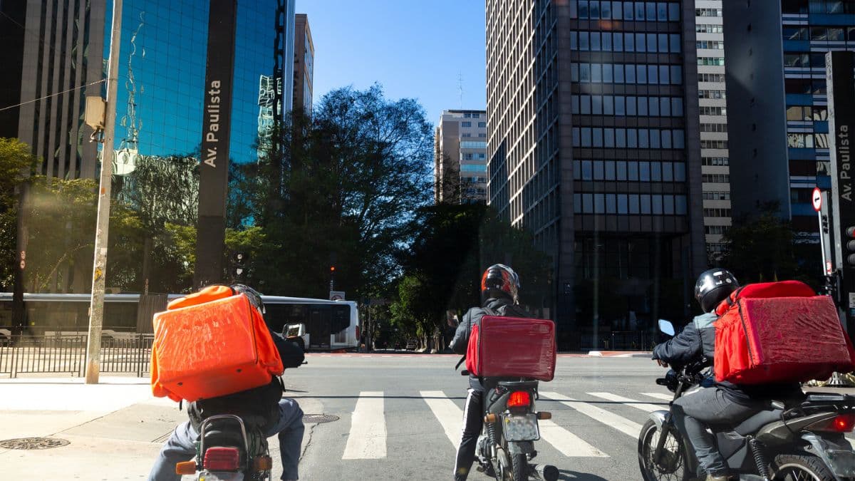 Depois do Move Aplicativos, governo vai lançar nova linha de crédito para entregadores financiarem motos