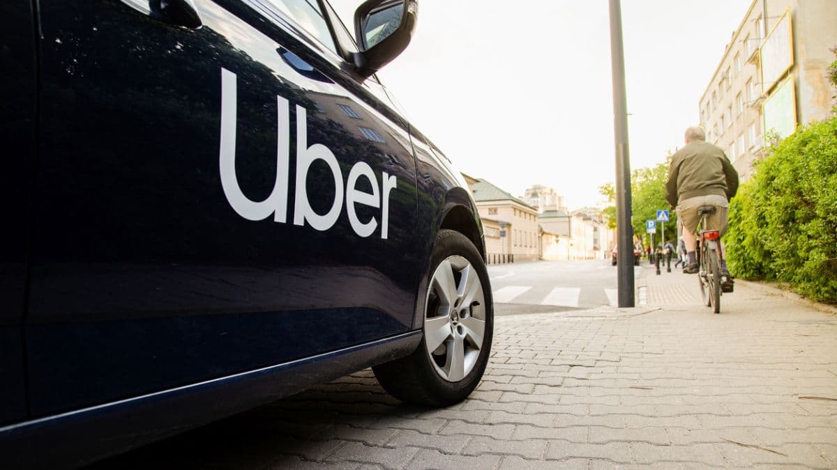 Uber estabelece novas regras e restringe ainda mais ano de fabricação e modelos nas categorias Black e Comfort