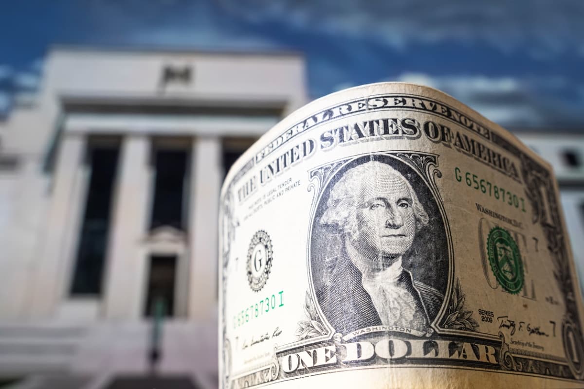 Uma ode à tradição? Analista recomenda ação de ‘bancão’ para comprar no lugar de ativo ligado às criptomoedas; entenda