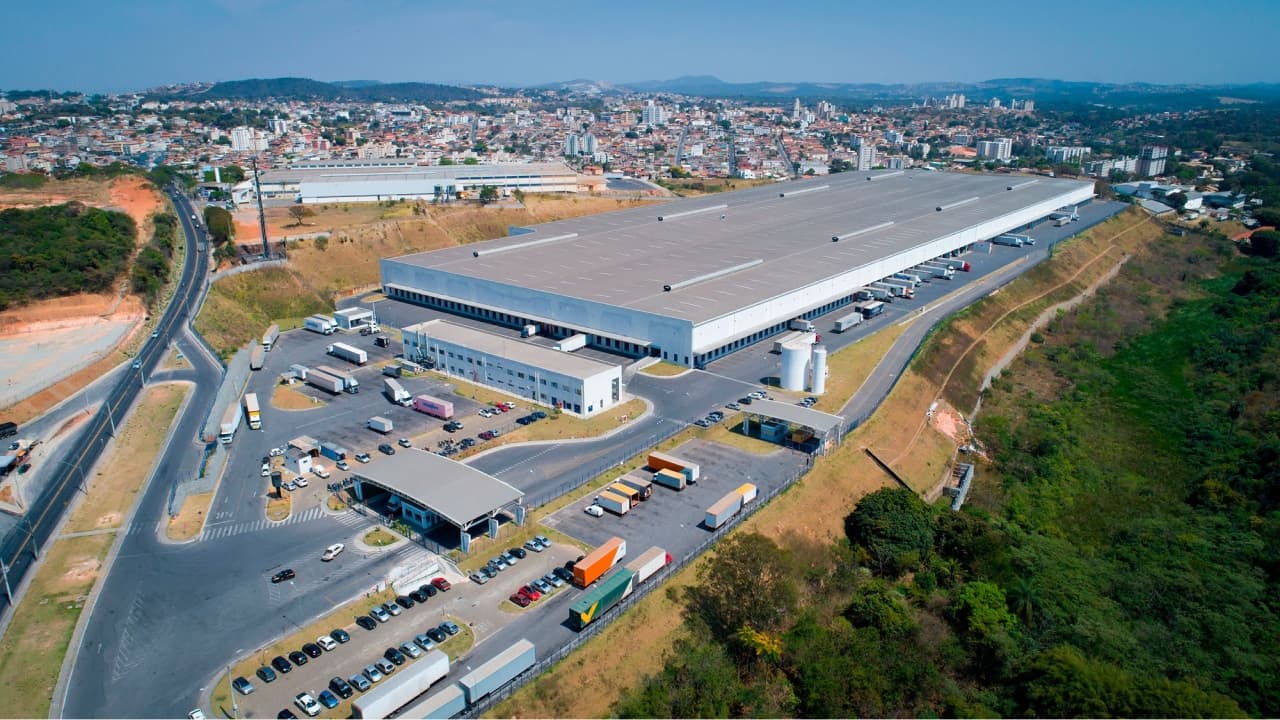 Recuperação judicial das Casas Bahia pesa sobre HSLG11 e cotas caem mais de 5%; entenda os riscos na conta do FII