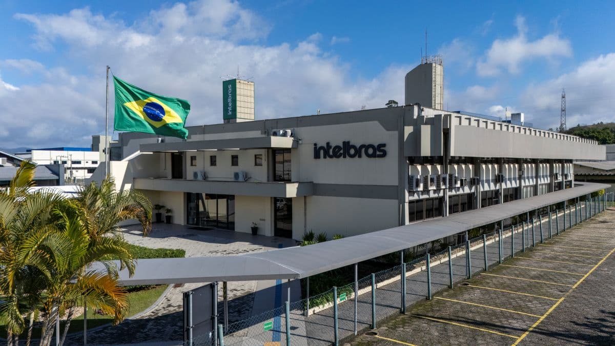 Do PABX aos drones com reconhecimento facial: como a Intelbras (INTB3) se reinventou e hoje usa a IA para ir além das câmeras de segurança