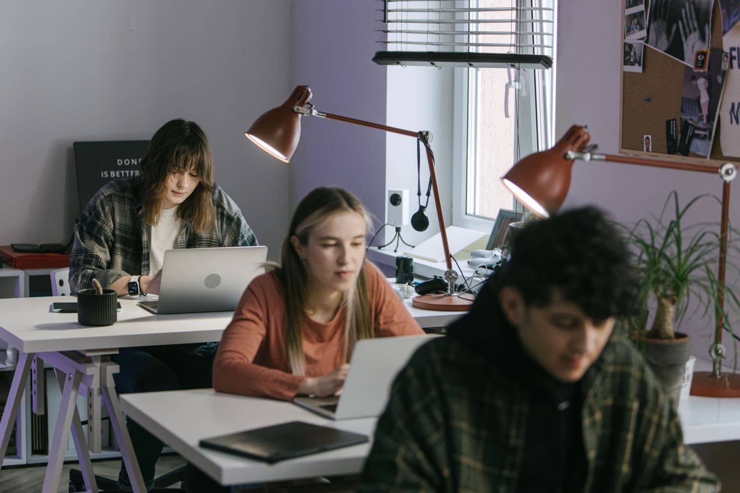 Emprego dos sonhos em 2026: veja as 10 empresas mais desejadas pelos jovens