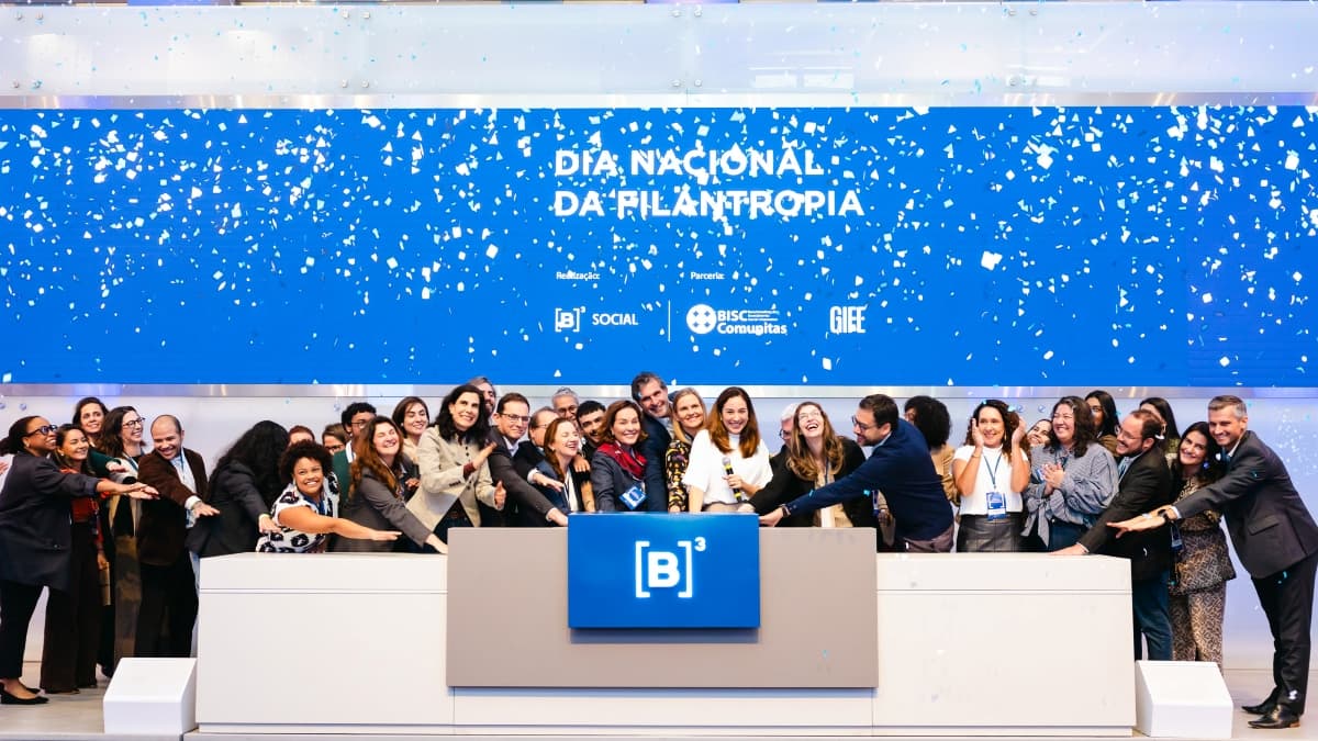 B3 realiza segunda edição de toque de campainha dedicado à filantropia
