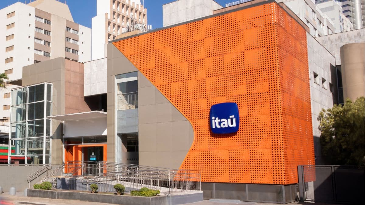 Itaú (ITUB4) desembolsa R$ 2,925 bilhões para comprar NeoSpace e fortalecer operação de inteligência artificial